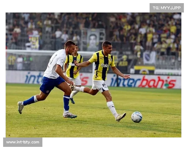 切尔基与阿皮亚替补建功,里昂客场击败尼斯豪取三连胜 切尔基与阿皮亚替补建功,里昂客场击败尼斯豪取三连胜